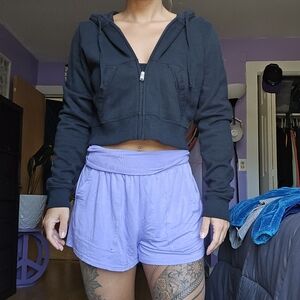 Hollister crop hoodie black size small